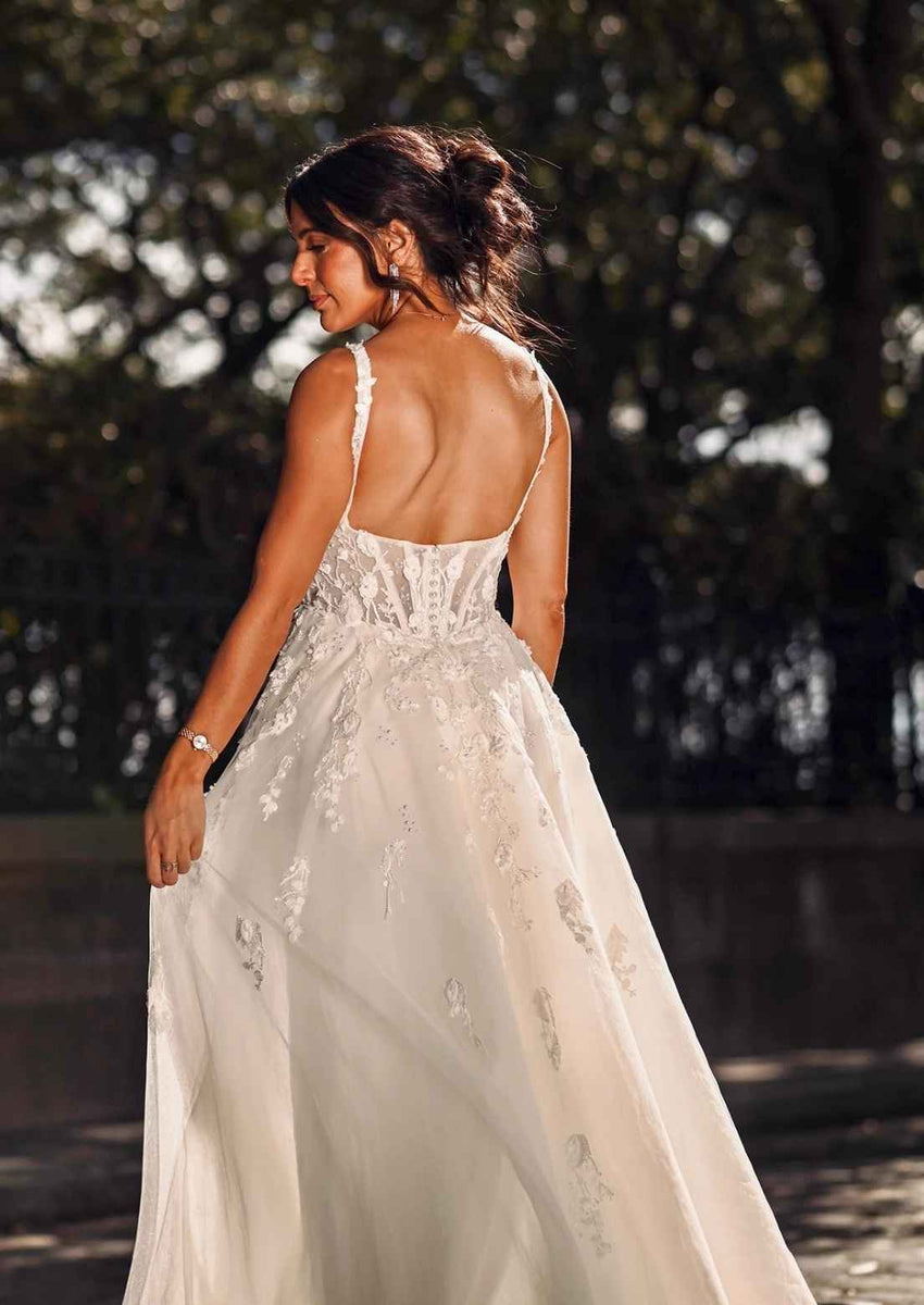 Essense of Australia D4030 Wedding Dress