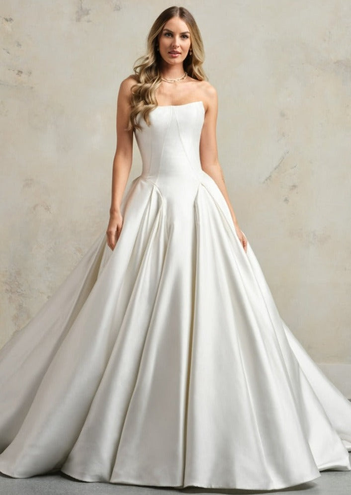 maggie sottero ivory wedding dress Fortune Danielle Bernstein Plus Size Available in size 16. 063026MD-35% Stock:In stock