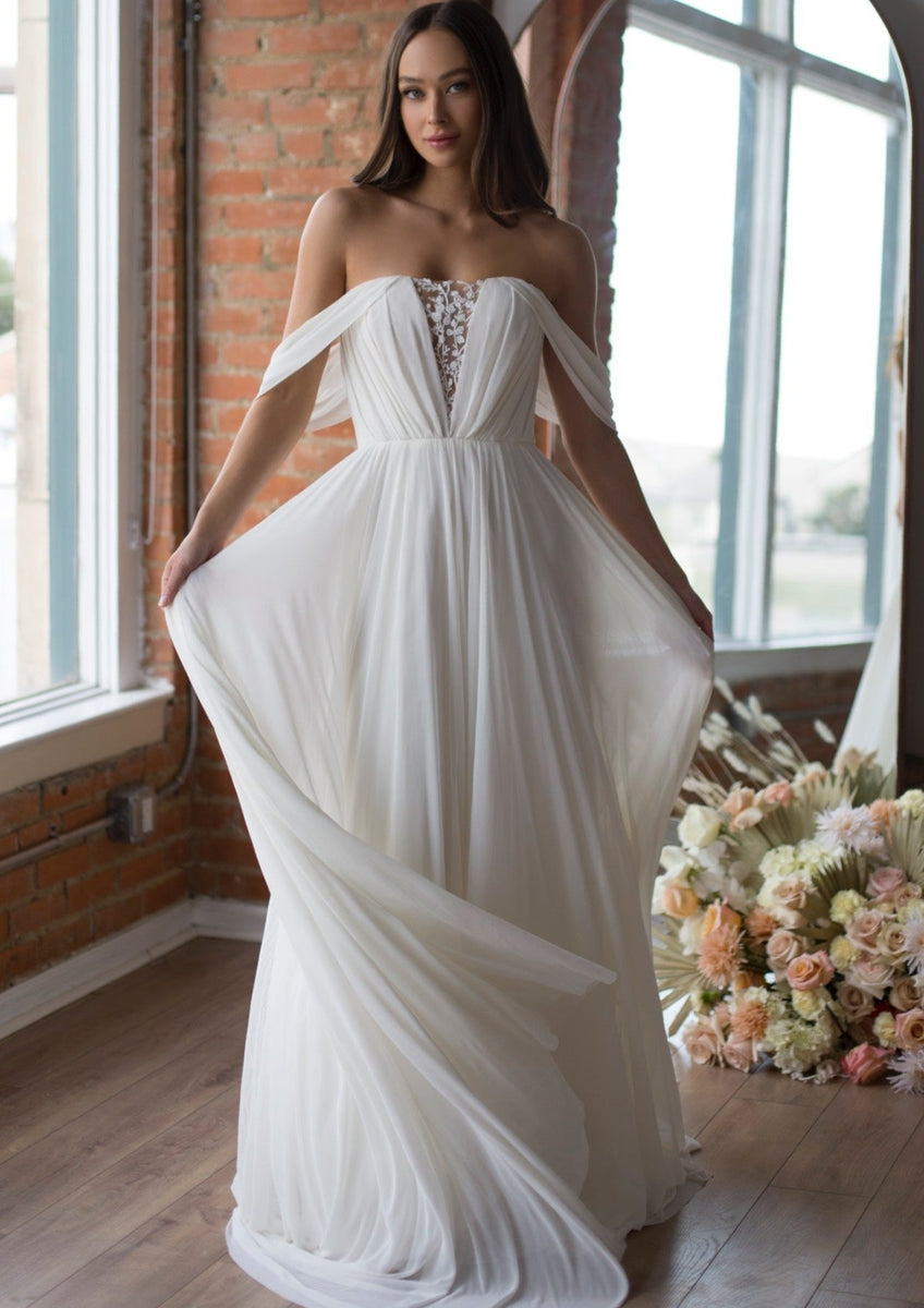 Wtoo Ryder 16711 Wedding Dress | The Wedding Shoppe