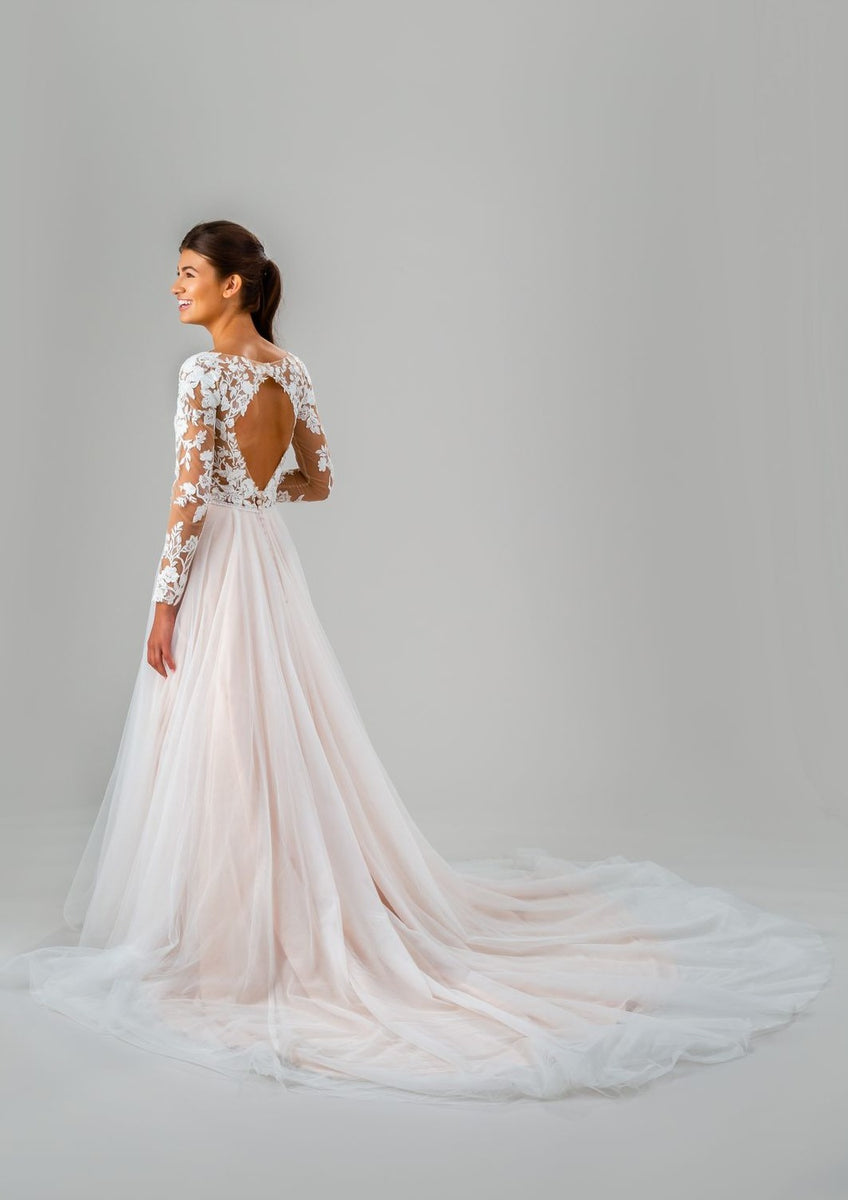 Kennedy Blue Bristol Sample Sale | The Wedding Shoppe