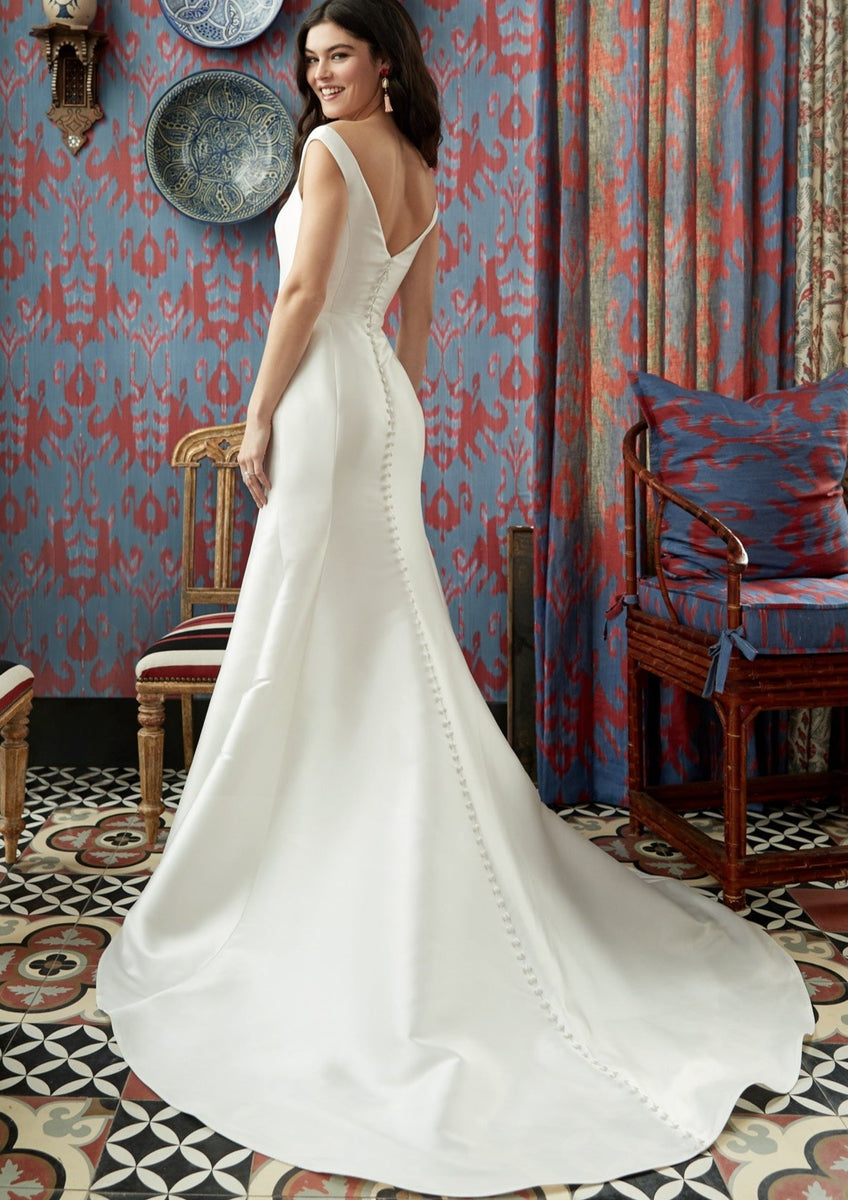 Satin wedding dresses with buttons down deals the back
