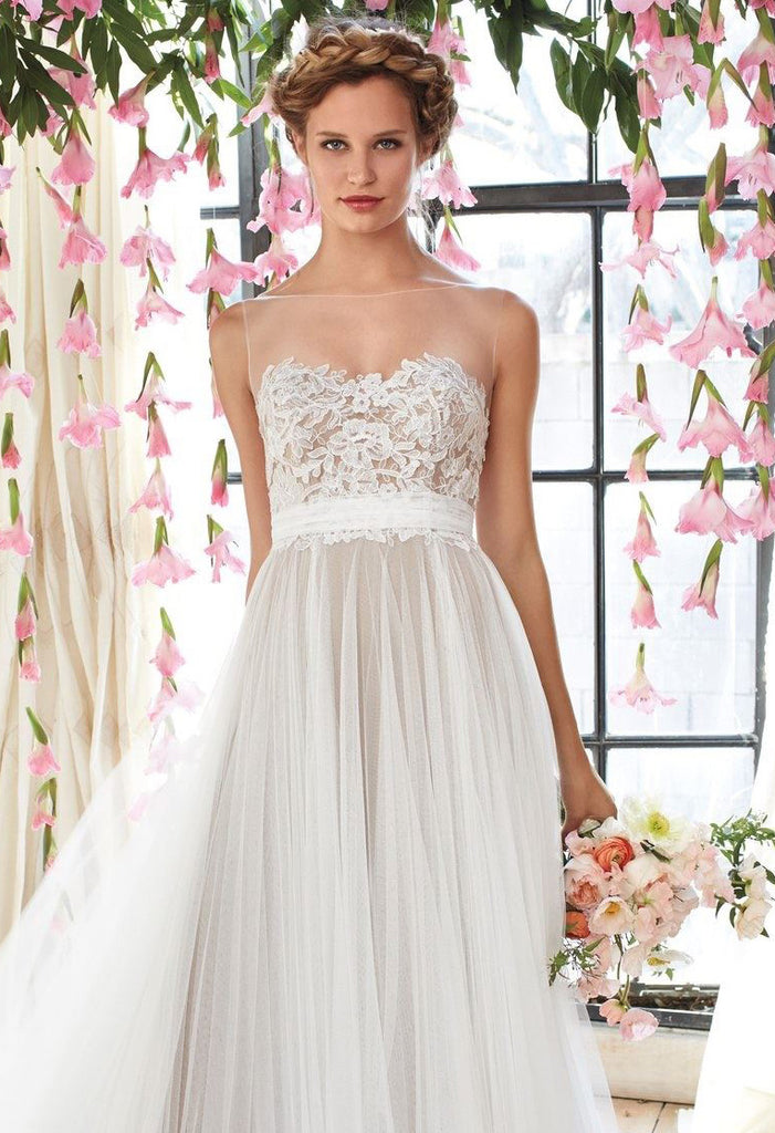 Bohemian Wedding Dresses & Ideas
