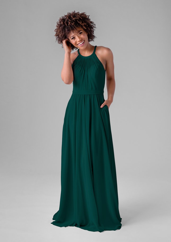 What Color Goes with Dark Green Dresses