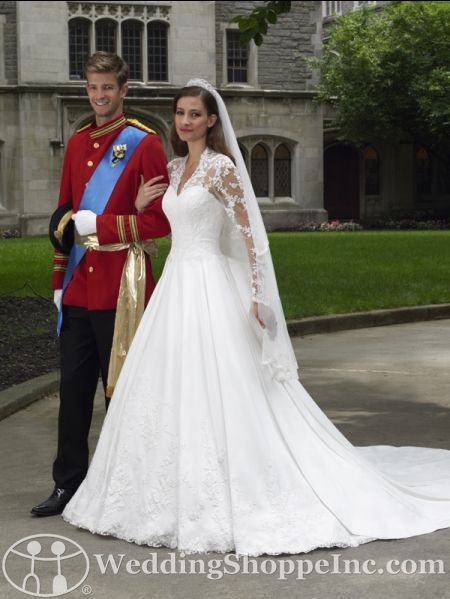 Royal Wedding: Kate Middleton's Wedding Dress Revealed! See the Very First  Pics Here! [UPDATE! I Scored Some Details and Decent Photos!] | Glamour