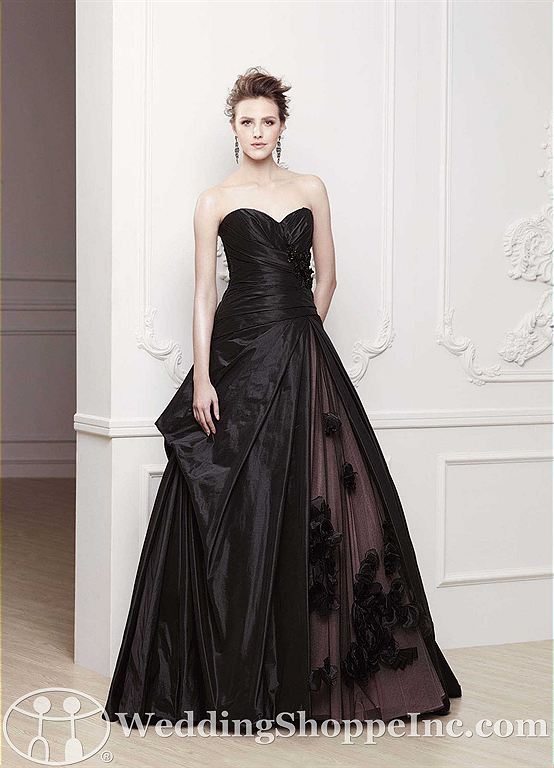 ‘Boo’-tiful Black Bridal Gowns