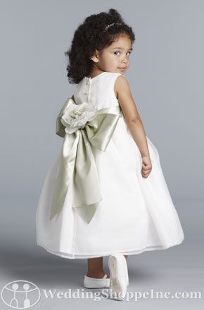 Inexpensive Flower Girl Dresses: Find the Perfect Gowns Under $100