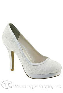 They Do Exist: Trendy Dyeable Wedding Shoes