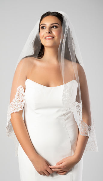 極美品 Ameri VINTAGE LADY LACE VEIL DRESS Crochet Lace Veil | The Wedding Shoppe