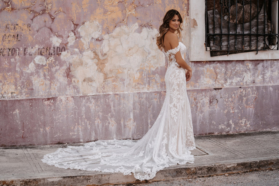 Allure Bridals 9962 Wedding Dress | The Wedding Shoppe