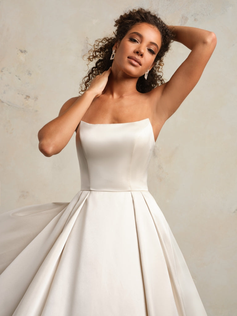 Maggie Sottero Selena Vida Wedding Dress | The Wedding Shoppe Maggie Sottero Selena Vida Wedding Dress | The Wedding Shoppe