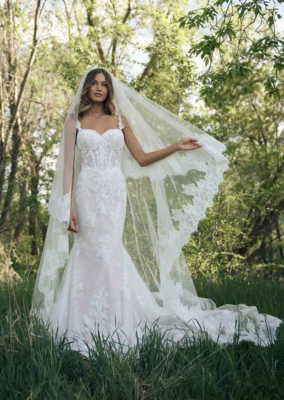 Rebecca Ingram Esmeralda Lane Wedding Dress