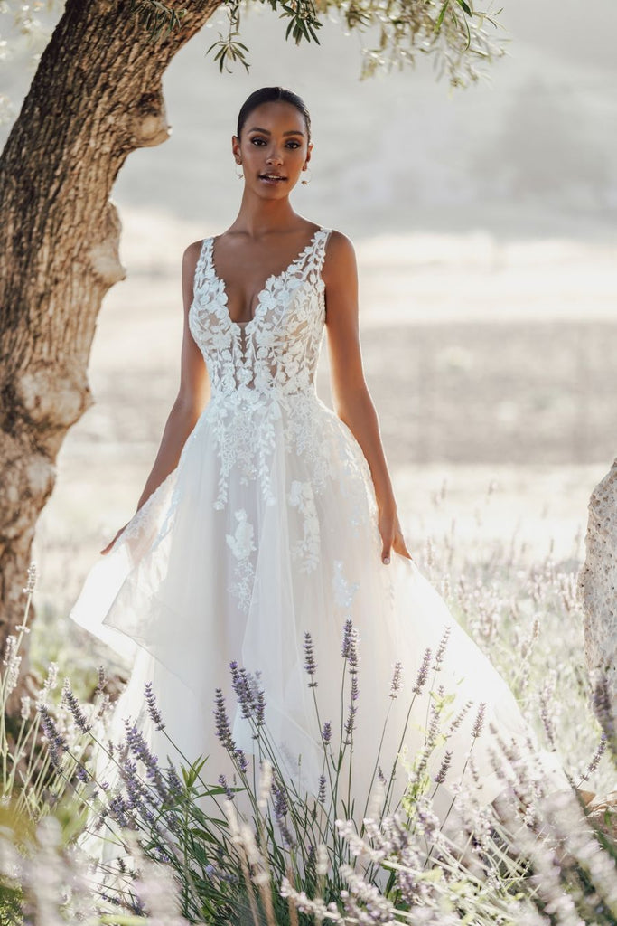 Allure Romance R3605 | The Wedding Shoppe