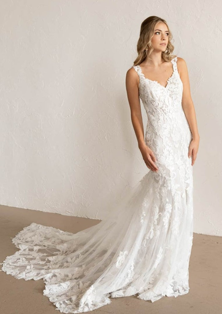 Over 50? These are the Most Stunning Wedding Dresses to Make You Look  Radiant - Petite Dressing