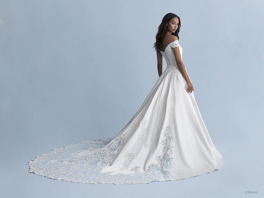 The perfect wedding dress exists: Disney launched a princess-inspired  collection - Cultura Colectiva