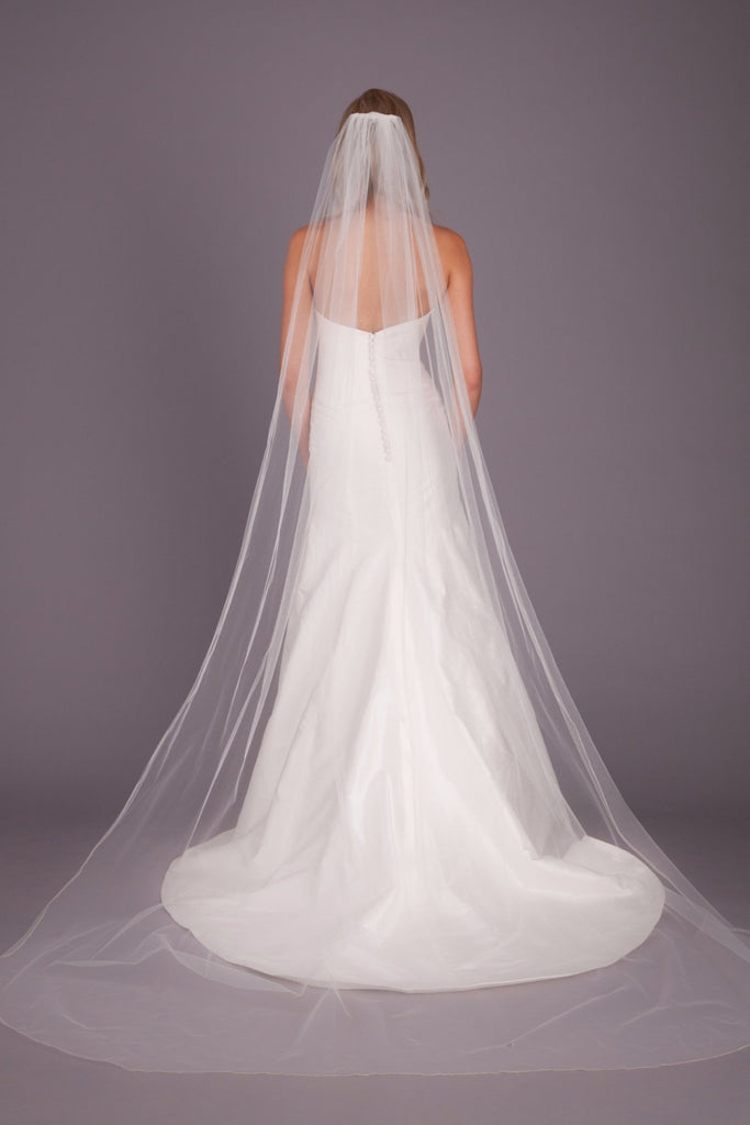 Elise Silver Edge Veil | The Wedding Shoppe display picture 3