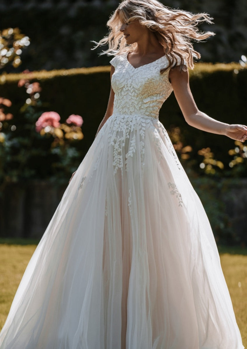 Allure Modest M686 Wedding Dress – Wedding Shoppe