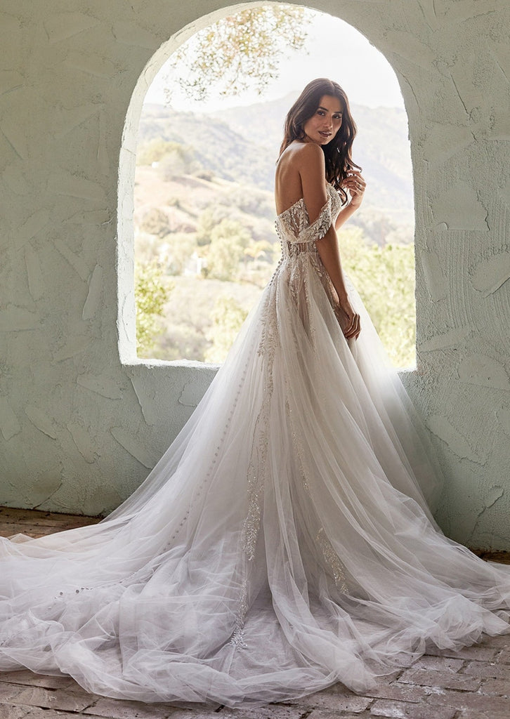 Madison James Karen Wedding Dress | The Wedding Shoppe Madison James Karen Wedding Dress | The Wedding Shoppe