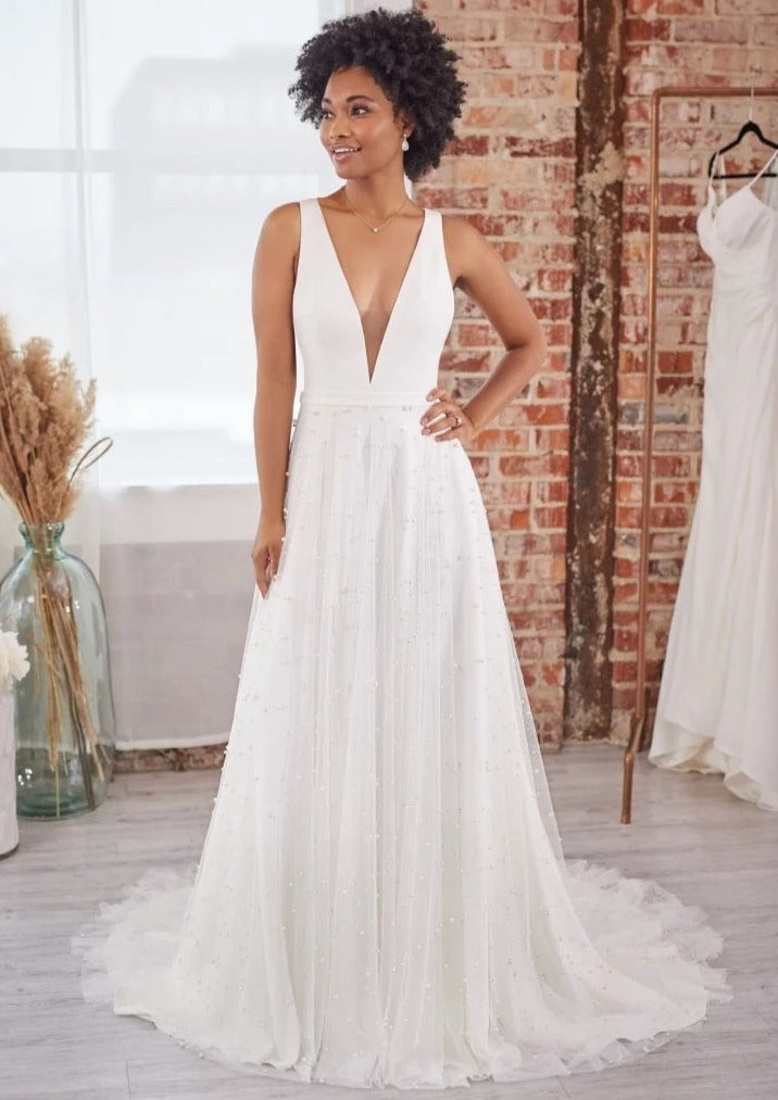 Plunging v on sale neck wedding dress
