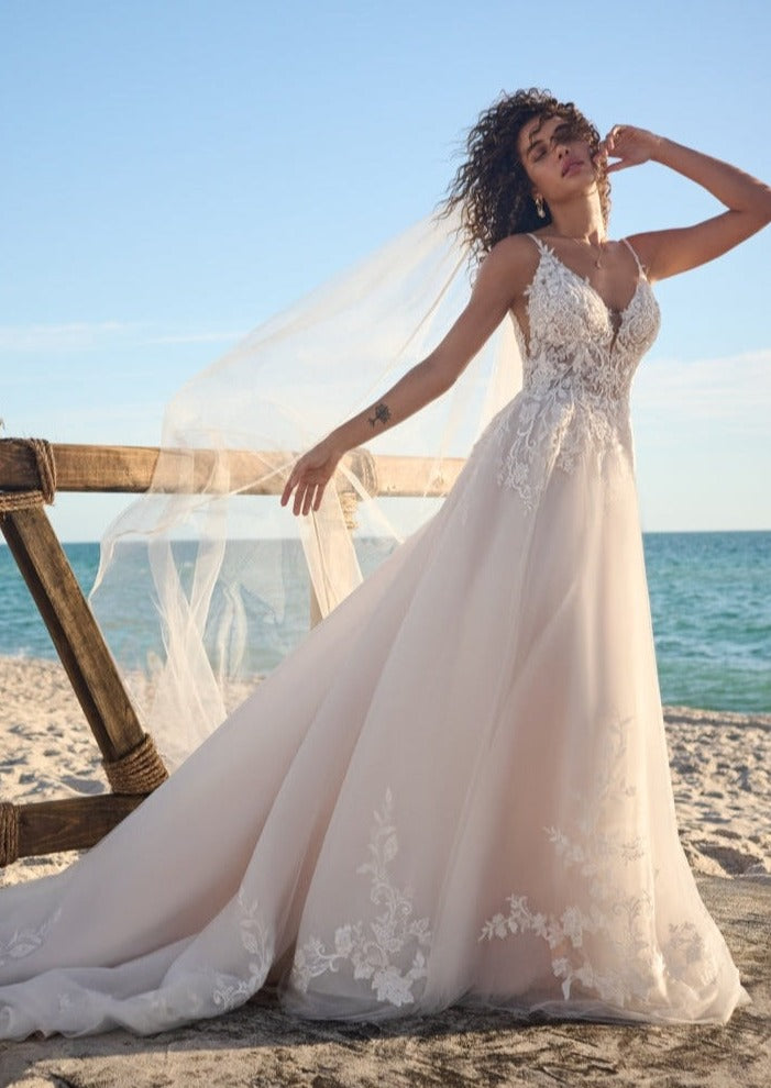 Rebecca Ingram Lizzy Wedding Dress Rebecca Ingram Lizzy Wedding Dress